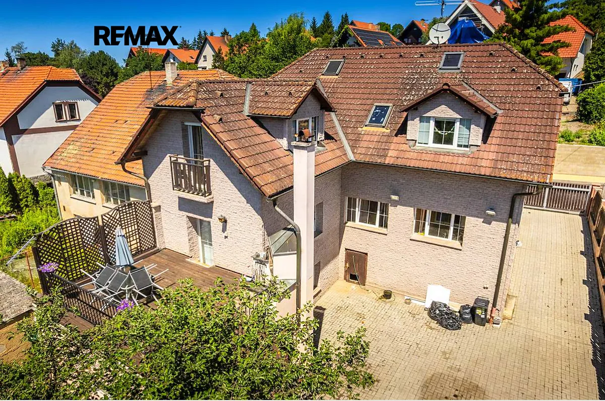 Prodej vícegeneračního domu 280 m², pozemek 126 m²